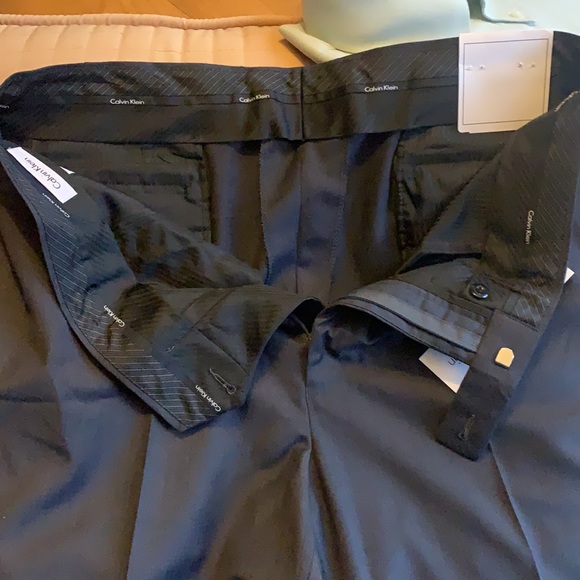 Calvin Klein Men’s Dress slacks - Picture 4 of 4